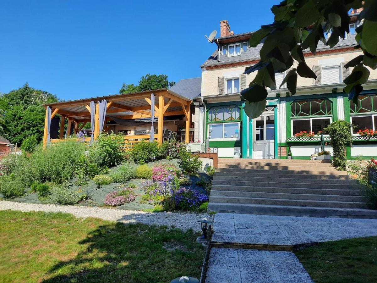 Hotel La Buissonniere Bannay  Exterior photo