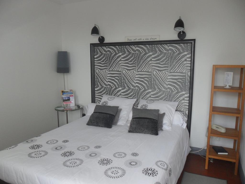 Hotel La Buissonniere Bannay  Room photo